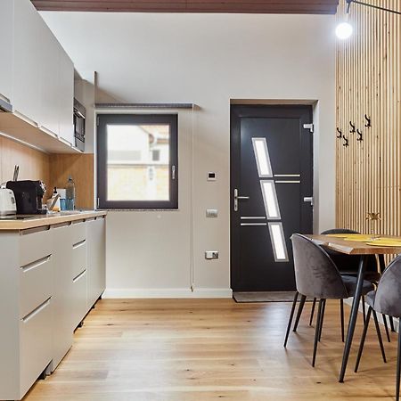 Apartament City La Casa Piano House ,Cu Parcare Alba Iulia Eksteriør bilde