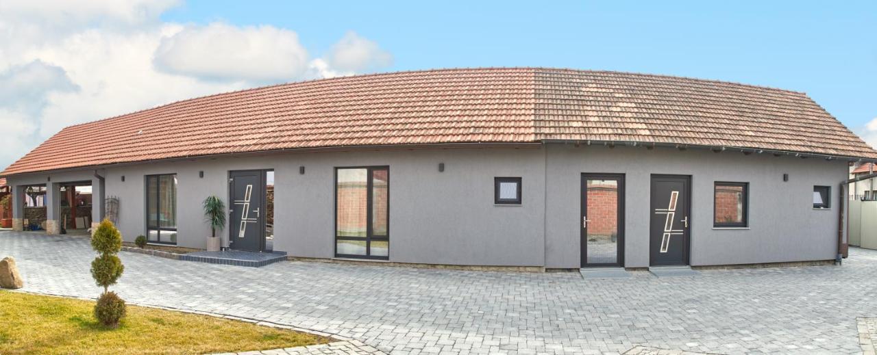 Apartament City La Casa Piano House ,Cu Parcare Alba Iulia Eksteriør bilde